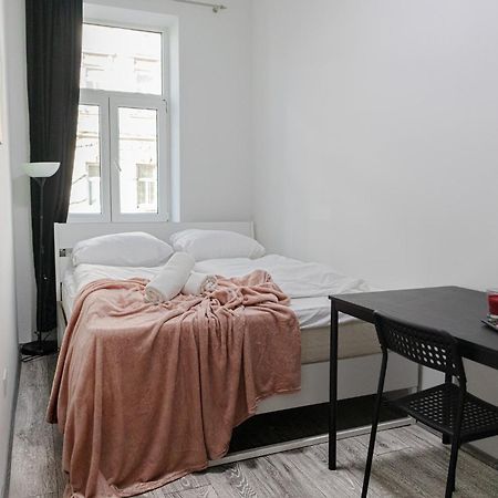 Affordable 5-Br Shared Apartment / Enkplatz U3 Getaway ウィーン エクステリア 写真