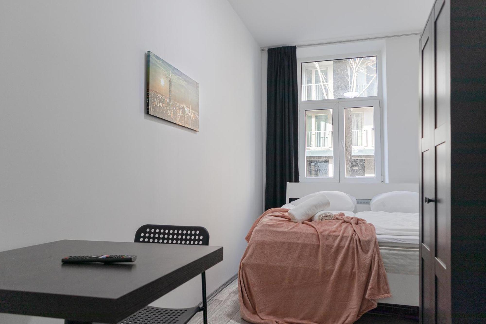 Affordable 5-Br Shared Apartment / Enkplatz U3 Getaway ウィーン エクステリア 写真