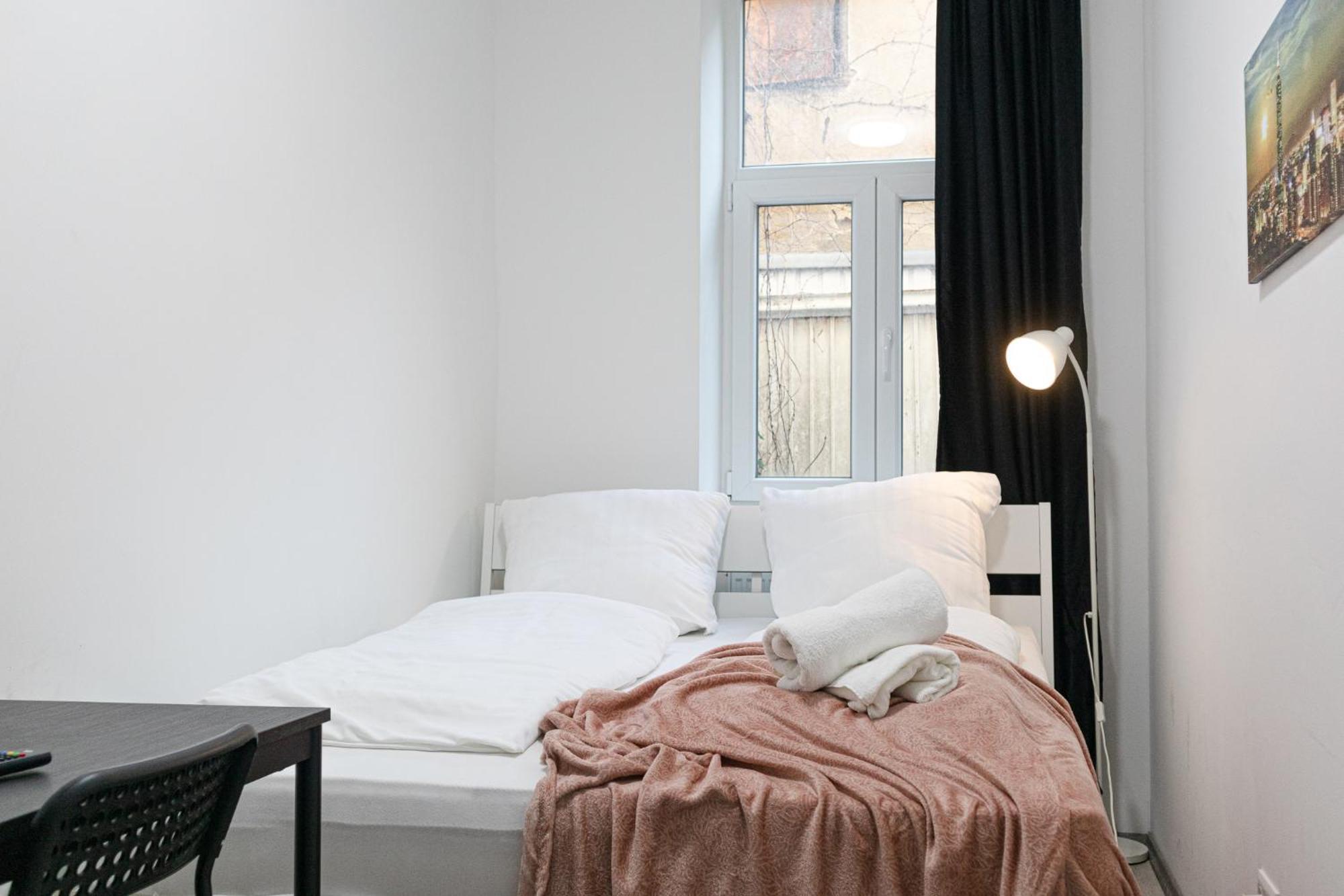 Affordable 5-Br Shared Apartment / Enkplatz U3 Getaway ウィーン エクステリア 写真