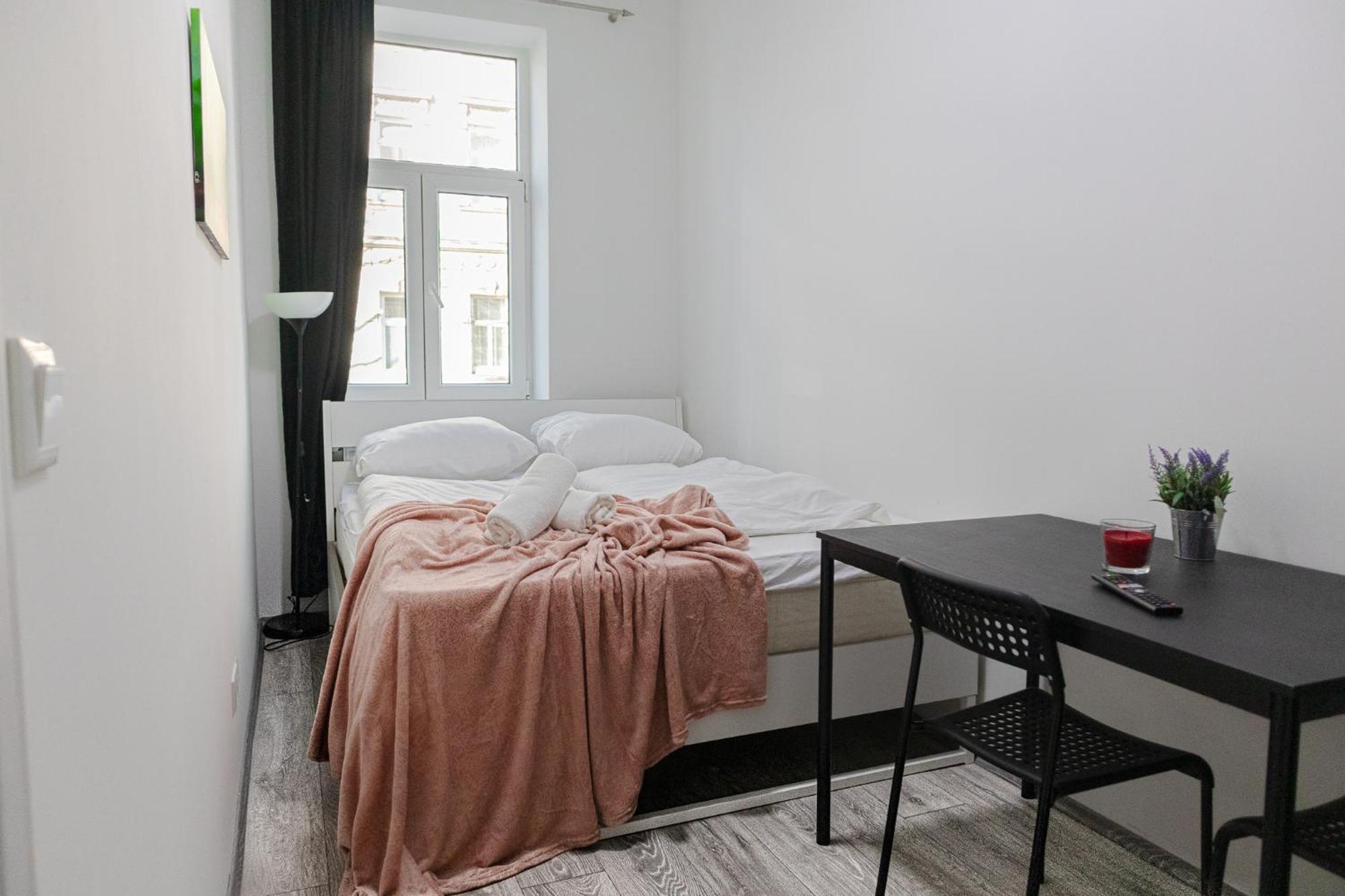 Affordable 5-Br Shared Apartment / Enkplatz U3 Getaway ウィーン エクステリア 写真