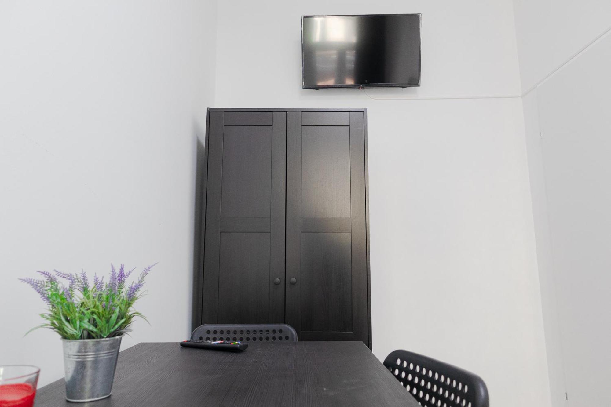 Affordable 5-Br Shared Apartment / Enkplatz U3 Getaway ウィーン エクステリア 写真